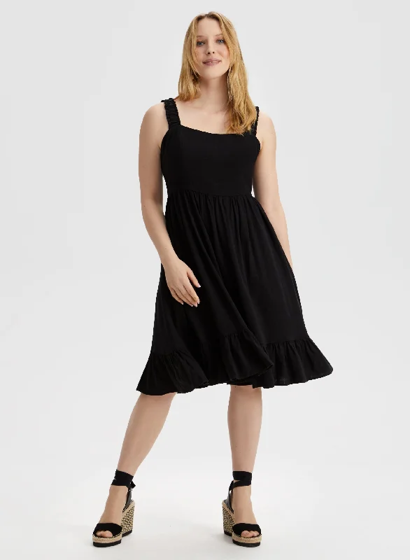 Midi dresses with ruffled bodices for a more pronounced feminine look Linen Blend Elastic Strap Dress Midi dresses with ruffled bodices for a more pronounced feminine look Linen Blend Elastic Strap Dress