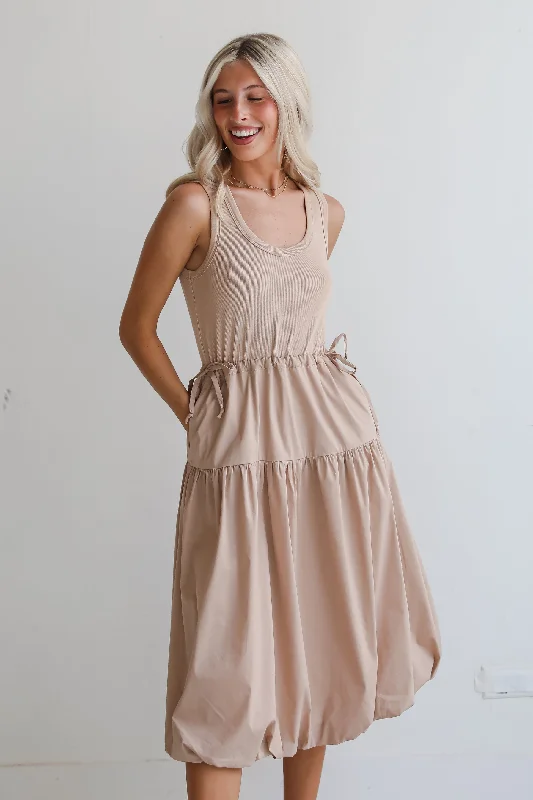 Maxi - inspired midi dresses with flowing fabrics for a beachy vibe FINAL SALE - Darling Sophistication Taupe Contrast Midi Dress Maxi - inspired midi dresses with flowing fabrics for a beachy vibe FINAL SALE - Darling Sophistication Taupe Contrast Midi Dress