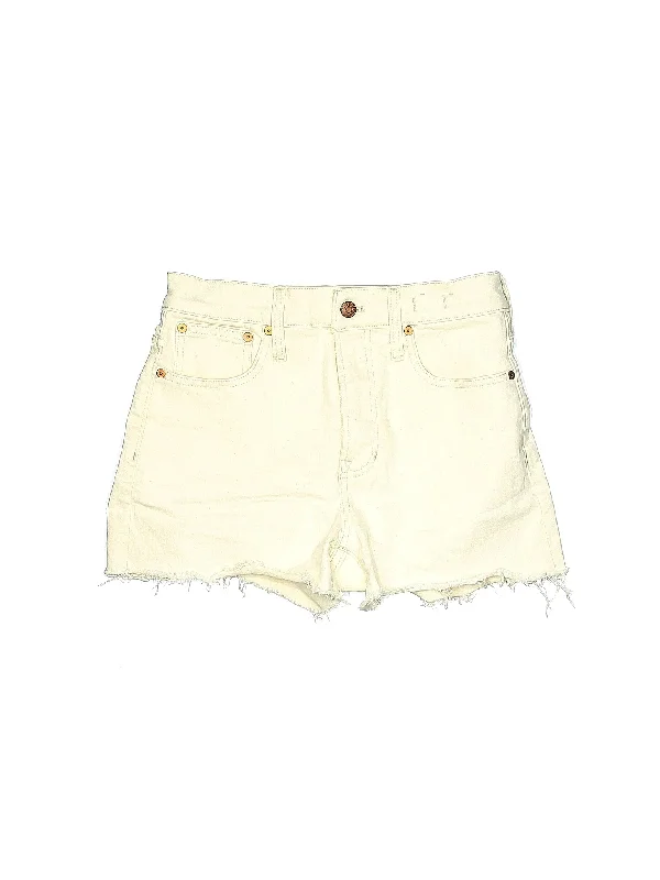 Plus Size Women's Stretch Denim Shorts with Belt Loops in Medium Wash for a Versatile FitHigh-Rise Denim Shorts in Light Wash Plus Size Women's Stretch Denim Shorts with Belt Loops in Medium Wash for a Versatile FitHigh-Rise Denim Shorts in Light Wash
