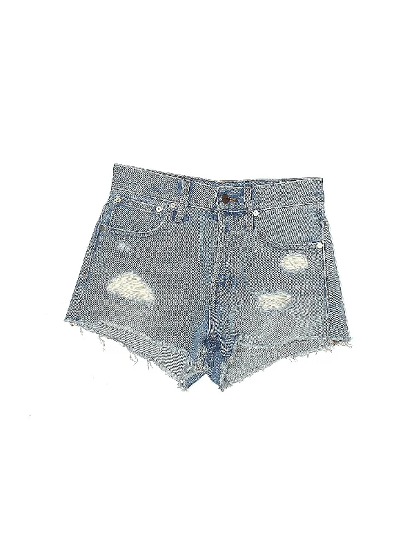 Women's Satin - Finish Shorts in Burgundy for a Luxurious and Stylish Nighttime LookHigh-Rise Denim Shorts in Light Wash Women's Satin - Finish Shorts in Burgundy for a Luxurious and Stylish Nighttime LookHigh-Rise Denim Shorts in Light Wash