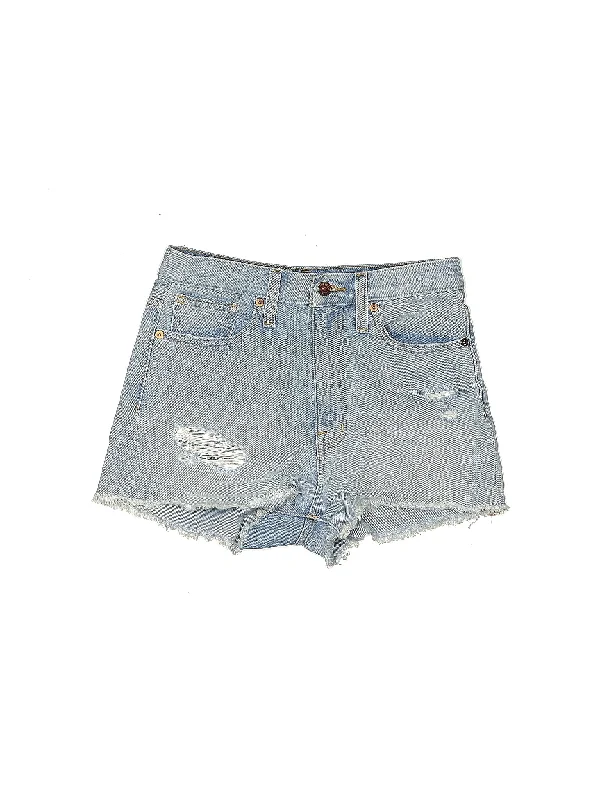 Women's Printed Tropical Patterned Shorts in Turquoise for a Beachy and Fun LookHigh-Rise Denim Shorts in Light Wash Women's Printed Tropical Patterned Shorts in Turquoise for a Beachy and Fun LookHigh-Rise Denim Shorts in Light Wash