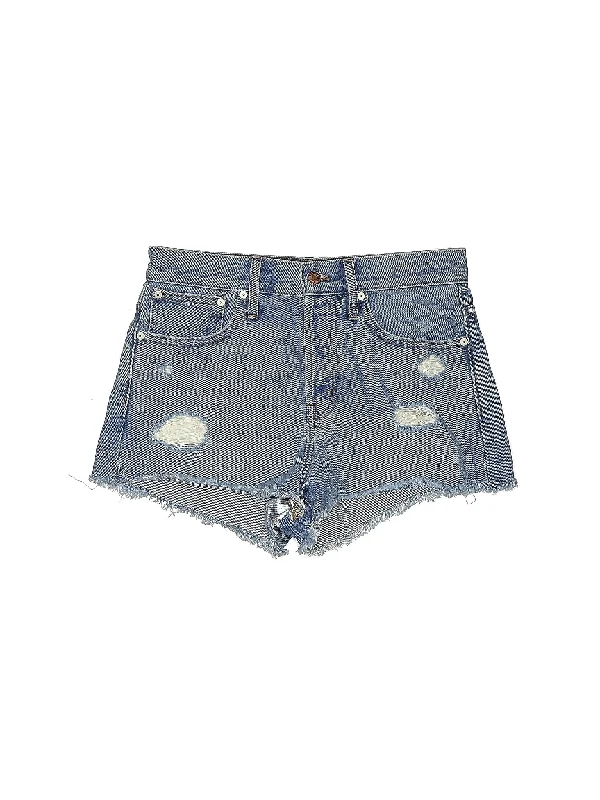 Women's Leather - Look Faux Leather Shorts in Black for an Edgy and Bold AppearanceHigh-Rise Denim Shorts in Light Wash Women's Leather - Look Faux Leather Shorts in Black for an Edgy and Bold AppearanceHigh-Rise Denim Shorts in Light Wash