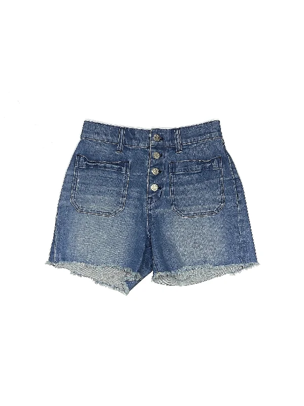 Women's Leather - Look Faux Leather Shorts in Black for an Edgy and Bold AppearanceHigh-Rise Denim Shorts in Light Wash Women's Leather - Look Faux Leather Shorts in Black for an Edgy and Bold AppearanceHigh-Rise Denim Shorts in Light Wash