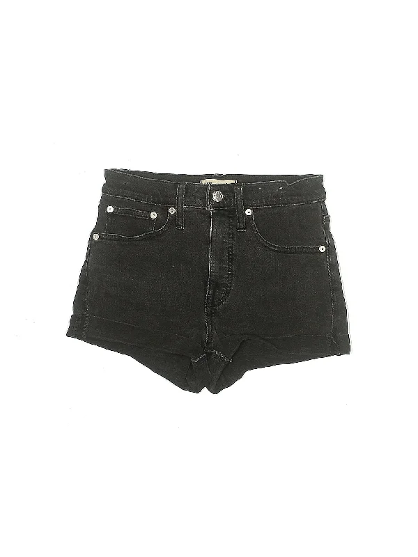 Plus Size Women's Denim Cut - off Shorts with Frayed Edges for a Casual and Laid - Back VibeHigh-Rise Denim Shorts in Medium Wash Plus Size Women's Denim Cut - off Shorts with Frayed Edges for a Casual and Laid - Back VibeHigh-Rise Denim Shorts in Medium Wash