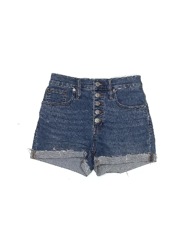 Women's Lace - Trimmed Shorts in White for a Romantic and Elegant OutfitLow-Rise Denim Shorts in Light Wash Women's Lace - Trimmed Shorts in White for a Romantic and Elegant OutfitLow-Rise Denim Shorts in Light Wash