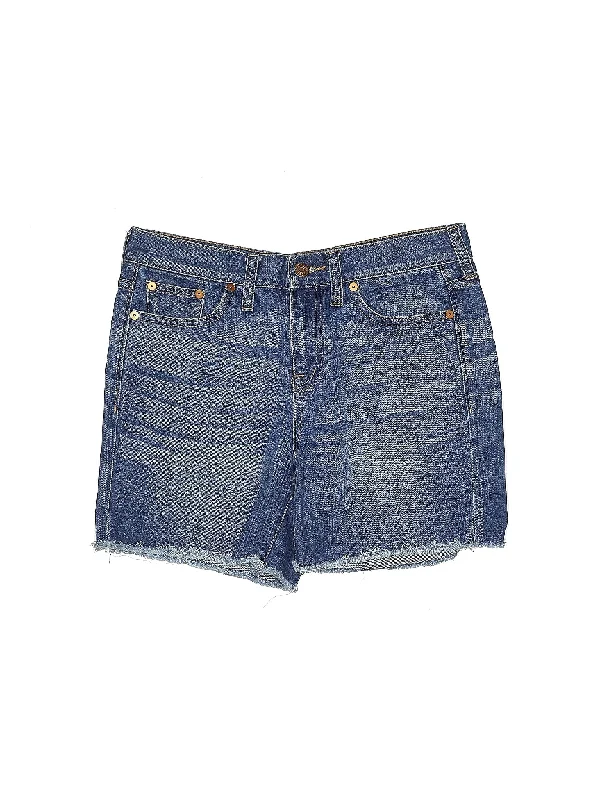 Women's Satin - Finish Shorts in Burgundy for a Luxurious and Stylish Nighttime LookLow-Rise Denim Shorts in Light Wash Women's Satin - Finish Shorts in Burgundy for a Luxurious and Stylish Nighttime LookLow-Rise Denim Shorts in Light Wash