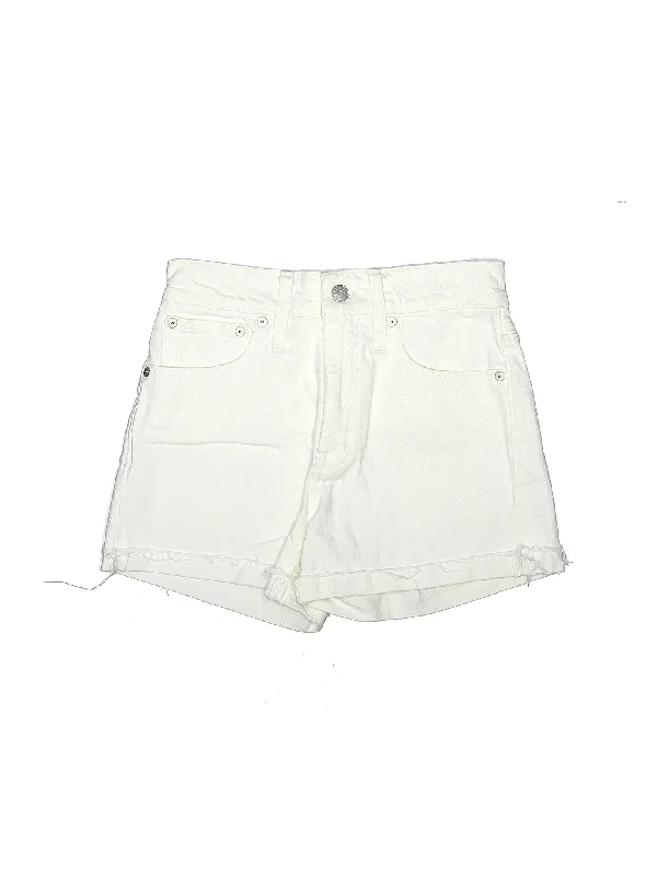 Women's Lace - Trimmed Shorts in White for a Romantic and Elegant OutfitMid-Rise Denim Shorts Women's Lace - Trimmed Shorts in White for a Romantic and Elegant OutfitMid-Rise Denim Shorts
