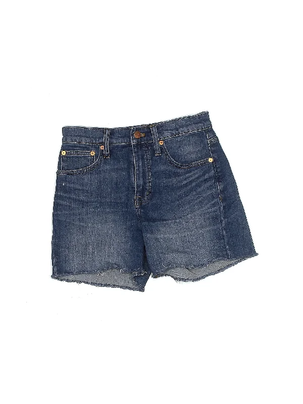 Women's Printed Geometric Patterned Shorts in Bright Colors for a Statement LookMid-Rise Denim Shorts in Light Wash Women's Printed Geometric Patterned Shorts in Bright Colors for a Statement LookMid-Rise Denim Shorts in Light Wash
