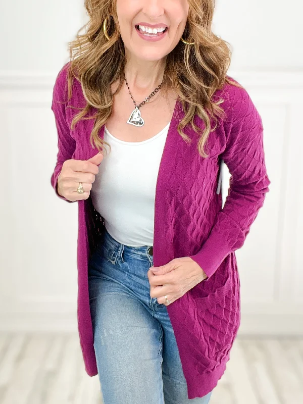 cropped women cardigan to pair with high - waisted jeansDueces Cable Knit Pattern Open Front Cardigan cropped women cardigan to pair with high - waisted jeansDueces Cable Knit Pattern Open Front Cardigan