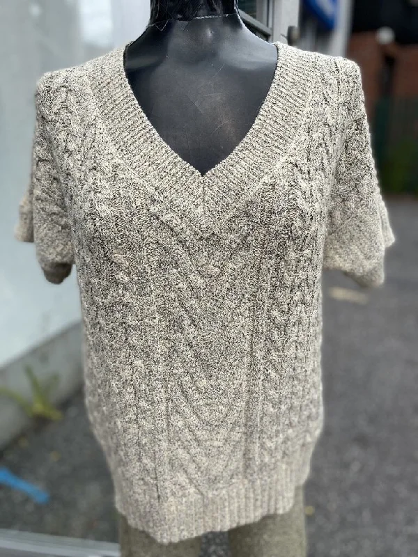Plus Size Women's V - Neck Long - Sleeve Ribbed Cotton Sweater in Navy for a Classic StyleCurrent Air mixed knit sweater S Plus Size Women's V - Neck Long - Sleeve Ribbed Cotton Sweater in Navy for a Classic StyleCurrent Air mixed knit sweater S