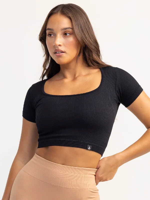 Sequined Women T Shirt for a Sparkly Night OutLift 2.0 Rib Seamless T-Shirt - Black