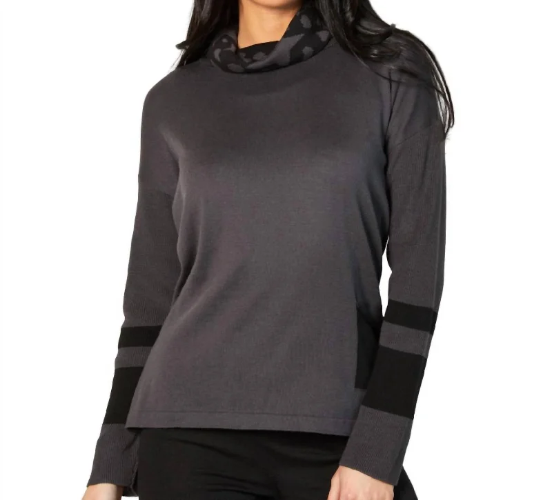 Wrap - Style Women's Lambswool Sweater Dresses in Elegant ShadesPatch Pocket Turtleneck Top In Coal Wrap - Style Women's Lambswool Sweater Dresses in Elegant ShadesPatch Pocket Turtleneck Top In Coal