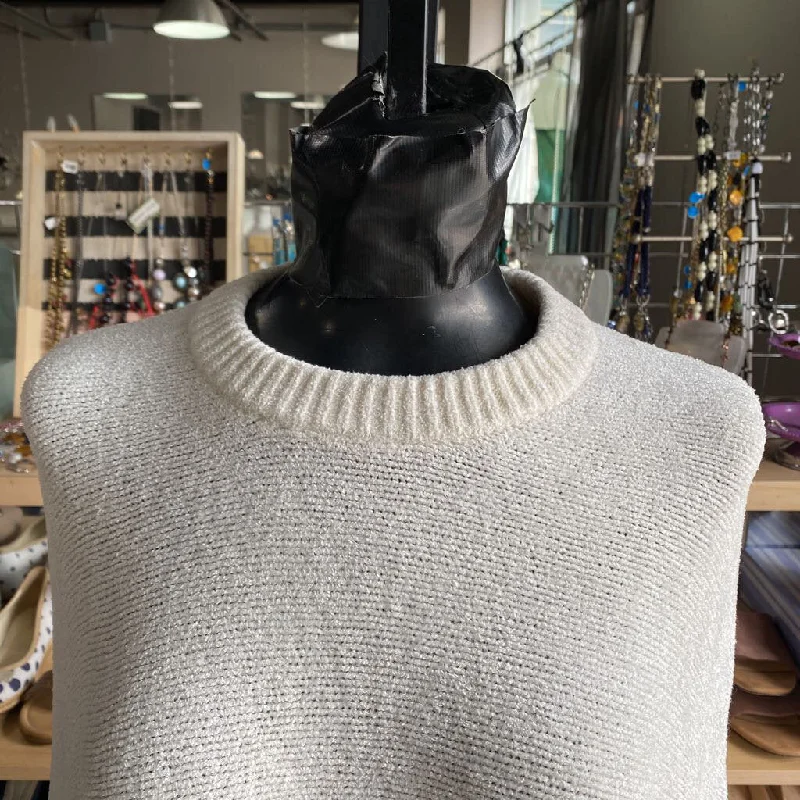 Plus Size Women's Pocket - Detail Sweater in Olive Green for a Practical and Fashionable PieceWilfred crop sweater L Plus Size Women's Pocket - Detail Sweater in Olive Green for a Practical and Fashionable PieceWilfred crop sweater L