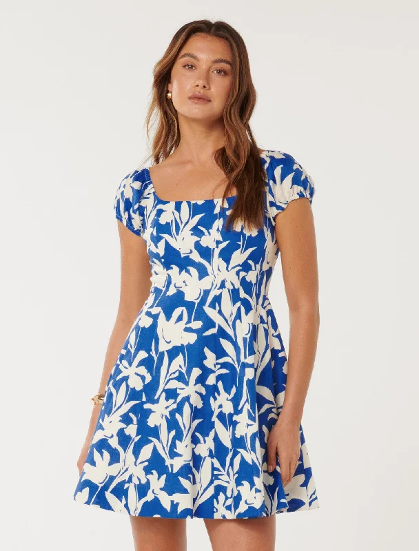 Ruffled Women Dress with Multiple Layers for a Playful and Girly StyleBondi Seam Detail Mini Dress Ruffled Women Dress with Multiple Layers for a Playful and Girly StyleBondi Seam Detail Mini Dress