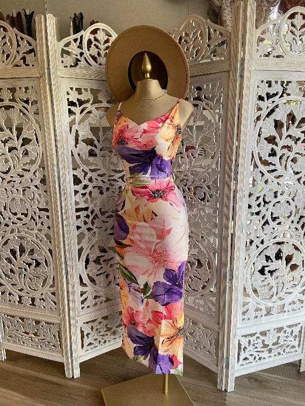 Plus Size Women Dress with a Flattering A - Line Cut for Comfort and StyleFloral Print Cowl Maxi Dress Plus Size Women Dress with a Flattering A - Line Cut for Comfort and StyleFloral Print Cowl Maxi Dress