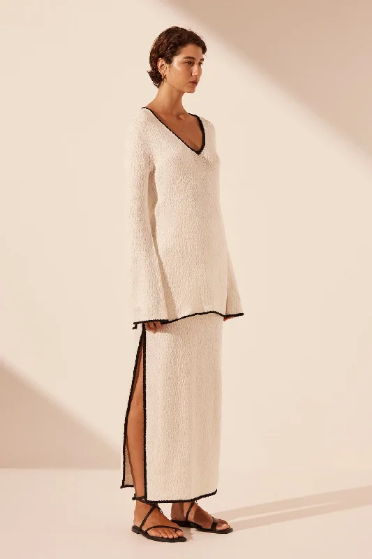 Belted Women's Cotton Blend Sweater Dresses for a Casual LookLENA PLUNGED LONG SLEEVE TOP - IVORY/BLACK Belted Women's Cotton Blend Sweater Dresses for a Casual LookLENA PLUNGED LONG SLEEVE TOP - IVORY/BLACK