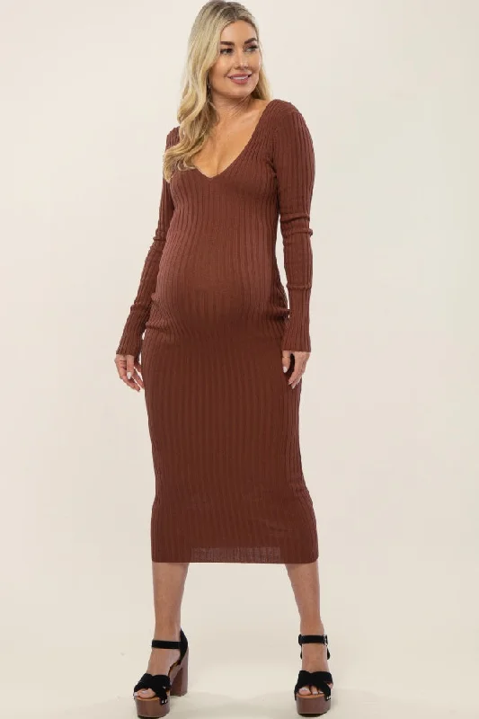 Women's Off - Shoulder Chunky Knit Sweater Dresses in Earth TonesMocha V-Neck Long Sleeve Fitted Maternity Maxi Dress Women's Off - Shoulder Chunky Knit Sweater Dresses in Earth TonesMocha V-Neck Long Sleeve Fitted Maternity Maxi Dress