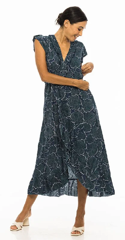 Long - Sleeve Women Dress in Velvet for a Luxurious Winter LookJamie Long Croisee Wrap Blu Clair Dress Long - Sleeve Women Dress in Velvet for a Luxurious Winter LookJamie Long Croisee Wrap Blu Clair Dress