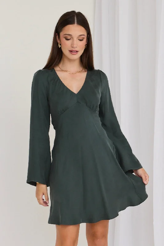 Sheath Women Dress with a Tailored Fit for a Professional LookSolstice Forest Cupro Blend LS Mini Dress Sheath Women Dress with a Tailored Fit for a Professional LookSolstice Forest Cupro Blend LS Mini Dress
