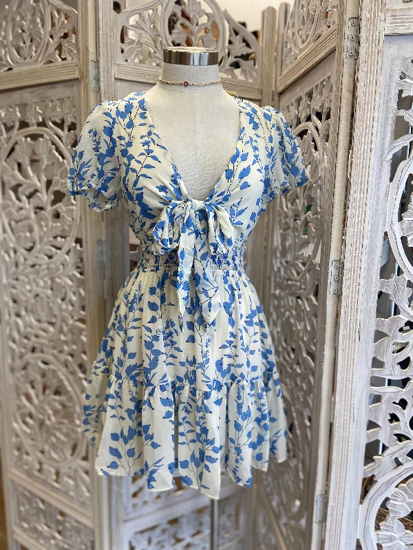 Sleeveless Women Dress in Bright Colors for Summer PartiesTie Front Blue Petal Print Dress Sleeveless Women Dress in Bright Colors for Summer PartiesTie Front Blue Petal Print Dress