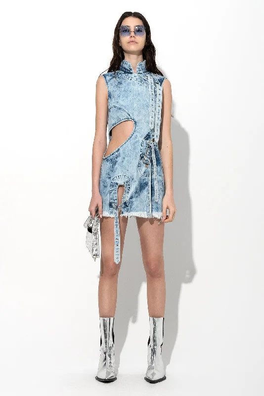 Empire Waist Women Dress to Accentuate the Bust and Conceal the Waist Empire Waist Women Dress to Accentuate the Bust and Conceal the Waist ACID WASH DENIM MANDARIN CUT OUT DRESS Empire Waist Women Dress to Accentuate the Bust and Conceal the Waist Empire Waist Women Dress to Accentuate the Bust and Conceal the Waist ACID WASH DENIM MANDARIN CUT OUT DRESS