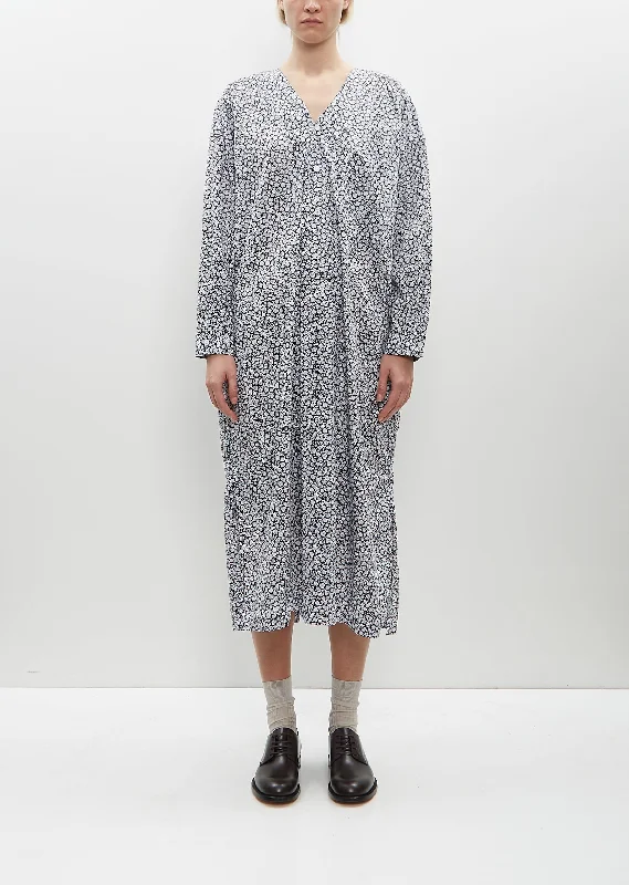 Strapless Women Dress with a Built - in Bra for Comfort and Support Strapless Women Dress with a Built - in Bra for Comfort and Support Back Wide Pleated Sleeping Shirt Dress Strapless Women Dress with a Built - in Bra for Comfort and Support Strapless Women Dress with a Built - in Bra for Comfort and Support Back Wide Pleated Sleeping Shirt Dress