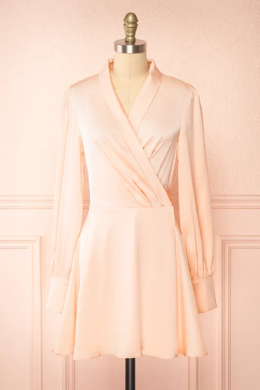 Midi dresses with fringe details for a fun and energetic styleFelestine Pink | Short Satin Wrap Dress Midi dresses with fringe details for a fun and energetic styleFelestine Pink | Short Satin Wrap Dress