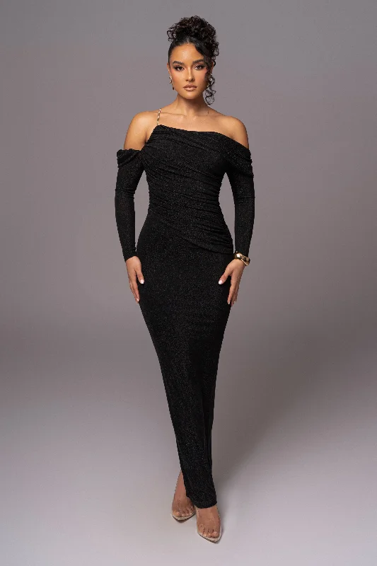Maxi dresses with geometric - cutout sleeves and flowing chiffon fabrics for a modern and airy lookBlack Serina Maxi Dress Maxi dresses with geometric - cutout sleeves and flowing chiffon fabrics for a modern and airy lookBlack Serina Maxi Dress