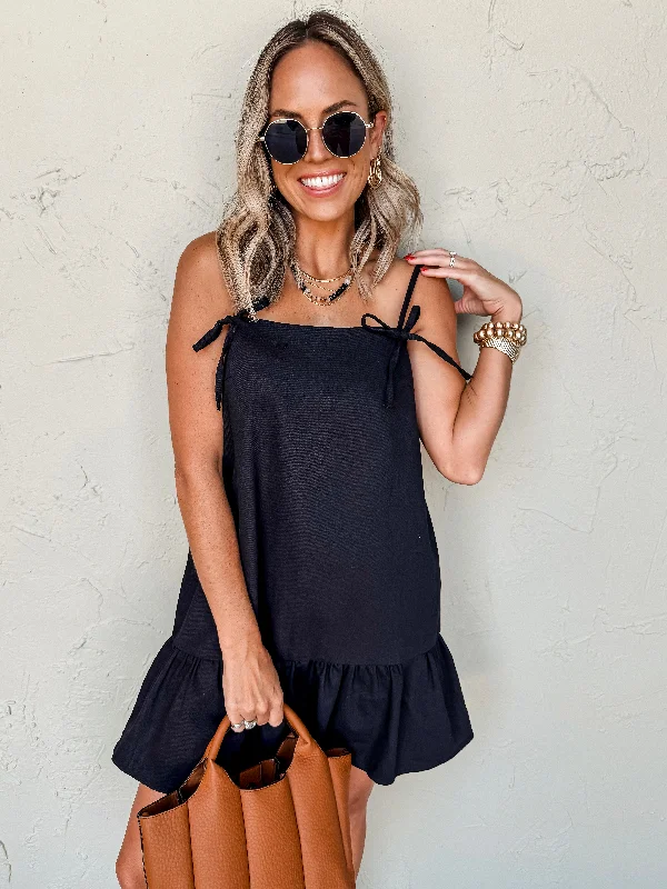 Printed Abstract Women Dress for a Modern and Artistic AppealKind Glance Bow Trim Mini Dress-Black Printed Abstract Women Dress for a Modern and Artistic AppealKind Glance Bow Trim Mini Dress-Black