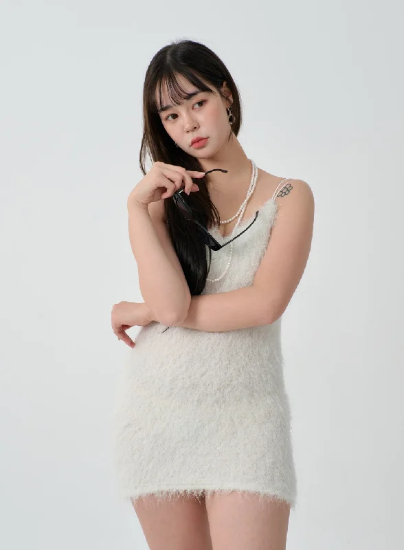 Long - Sleeve Women Dress in Velvet for a Luxurious Winter LookFaux Fur Sleeveless Mini Dress ID30 Long - Sleeve Women Dress in Velvet for a Luxurious Winter LookFaux Fur Sleeveless Mini Dress ID30