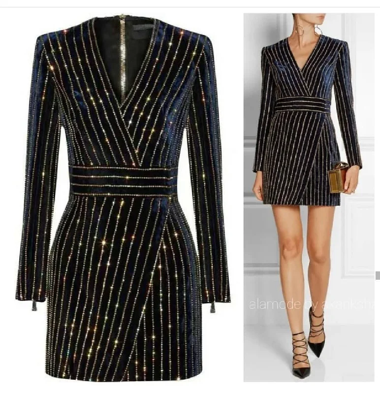 Mini Women Dress with a Short Hem for a Young and Trendy StyleSequined Celeb Dress