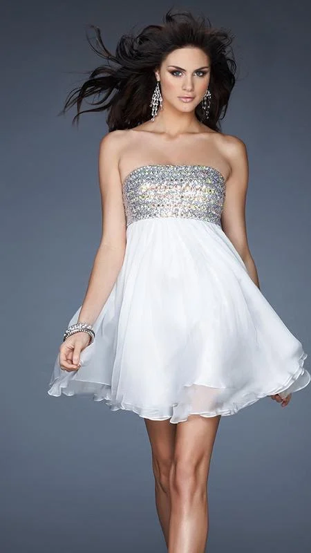 Cocktail dresses with a velvet - trimmed collar and a short skirtLa Femme - 18063 Sequined Straight Neck Empire Waist A-line Dress Cocktail dresses with a velvet - trimmed collar and a short skirtLa Femme - 18063 Sequined Straight Neck Empire Waist A-line Dress
