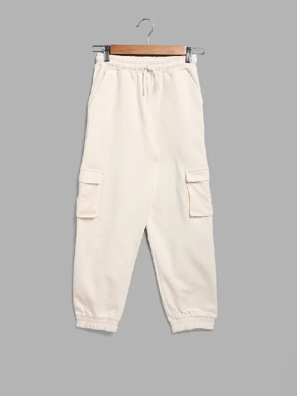 Jeanette Women Shorts with a Soft and Comfortable FeelY&F Kids Off White Solid Cargo Joggers Jeanette Women Shorts with a Soft and Comfortable FeelY&F Kids Off White Solid Cargo Joggers